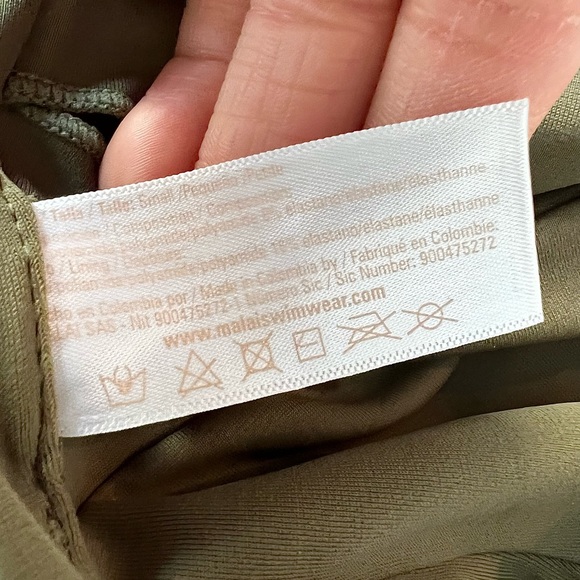 Malai Cock A Hoop One Piece in Green - Picture 7 of 7